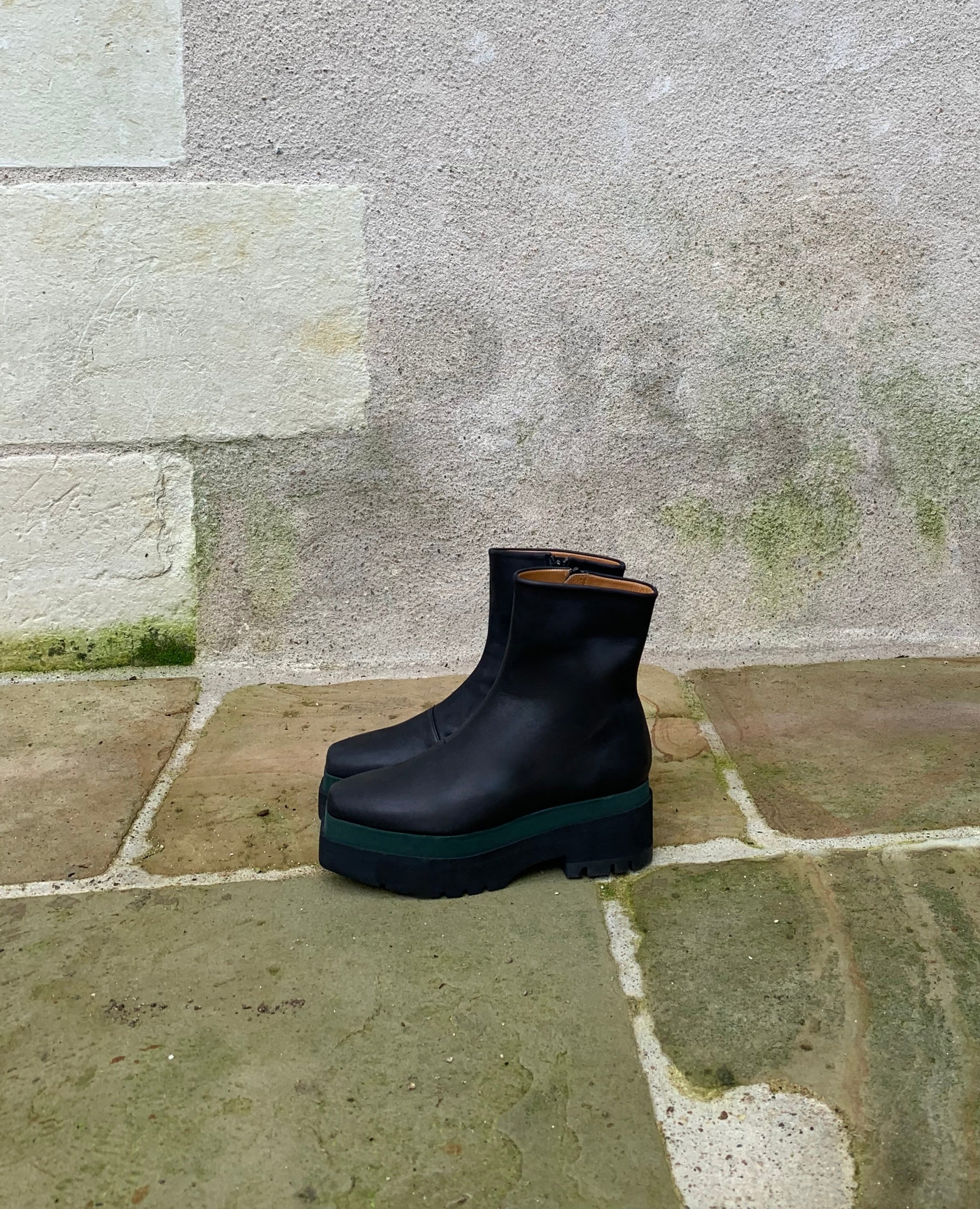 Charme Boot