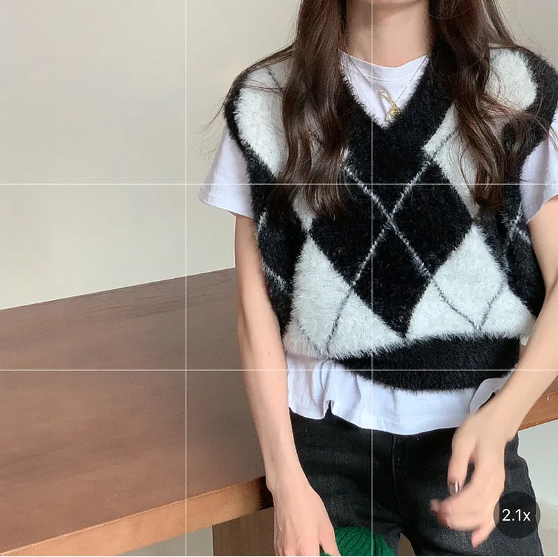 Diamond Mono Plaid Knit Vest