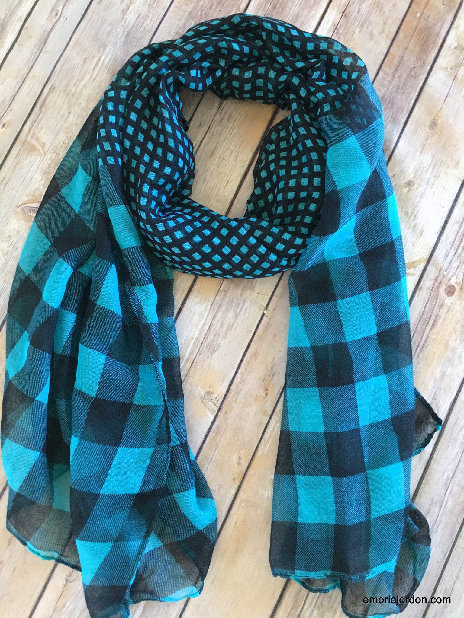 Gingham Plaid Duo-Print Scarf