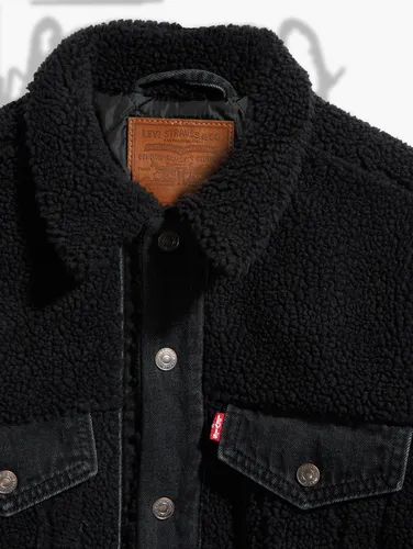 Levi’s Ex-boyfriend Sherpa