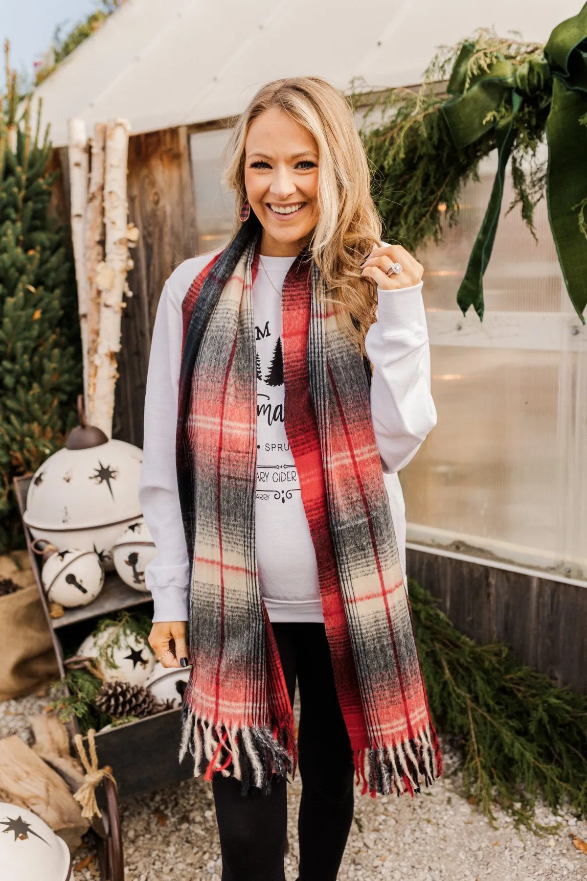 Looking Elegant Blanket Scarf- Red & Black