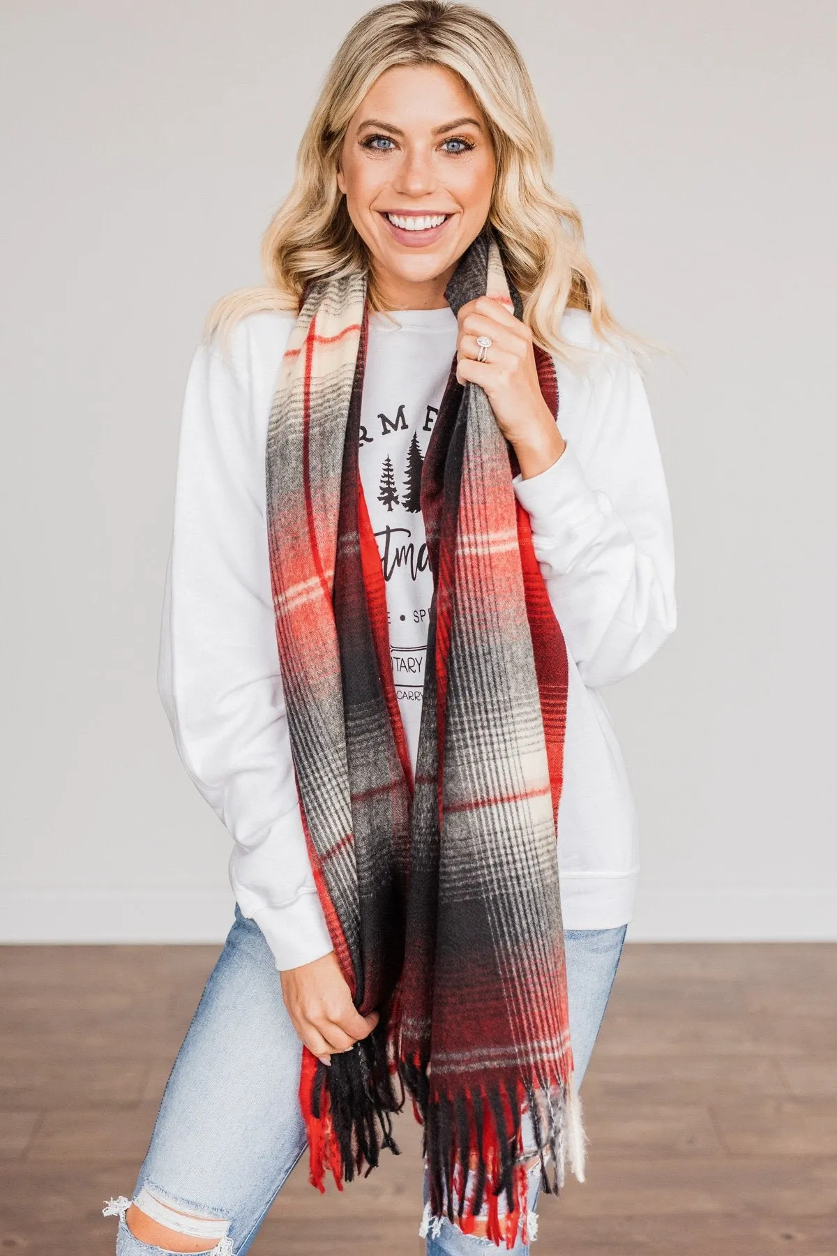 Looking Elegant Blanket Scarf- Red & Black