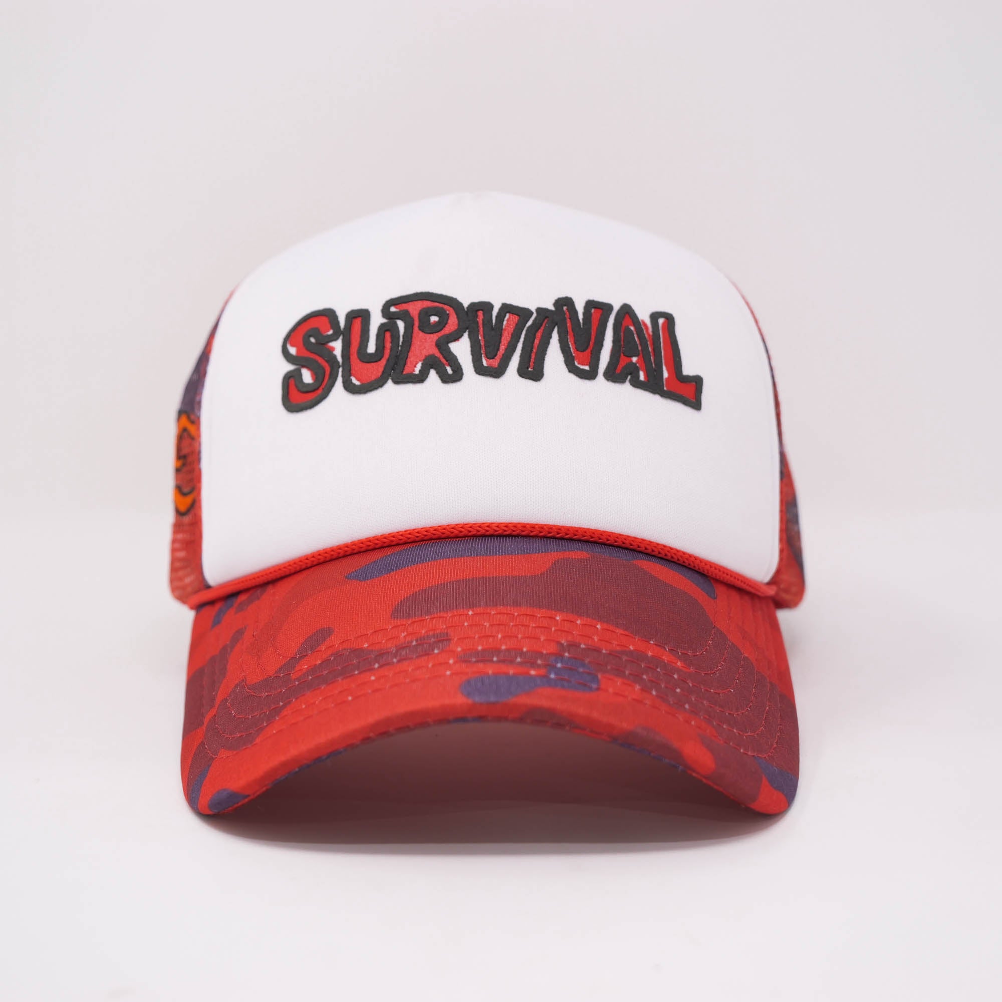 LUCKY ROLL TRUCKER HAT CAMO RED