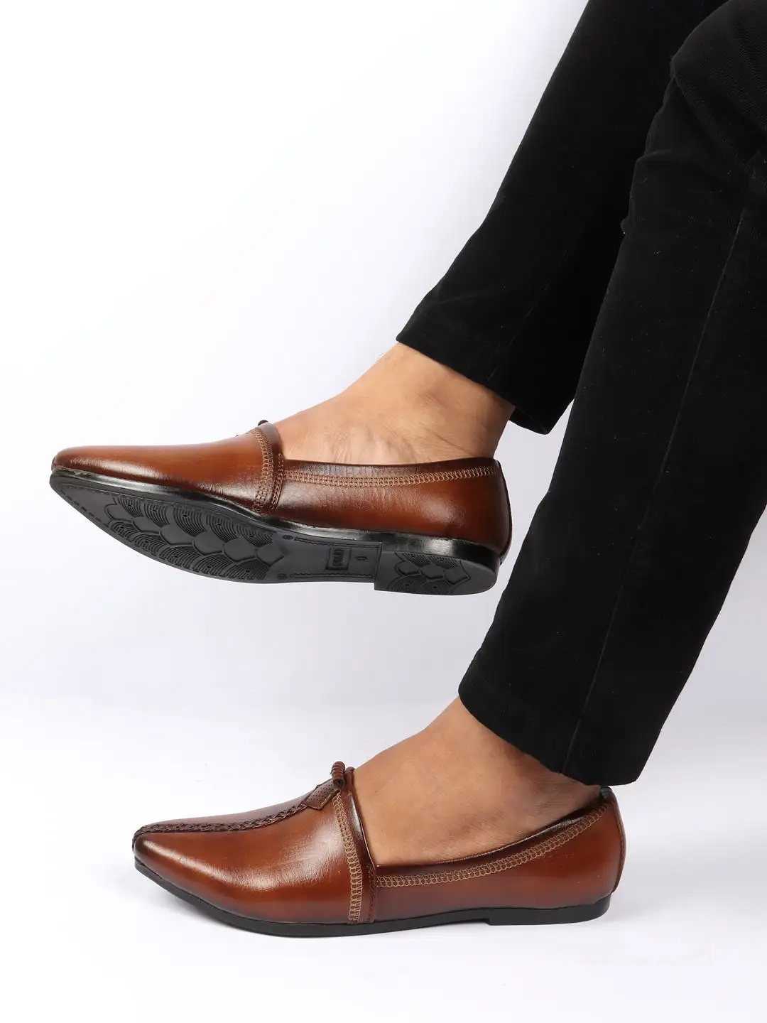 Men Tan Wedding Party Evening Broad Feet Ethnic Slip On Juttis and Mojaris