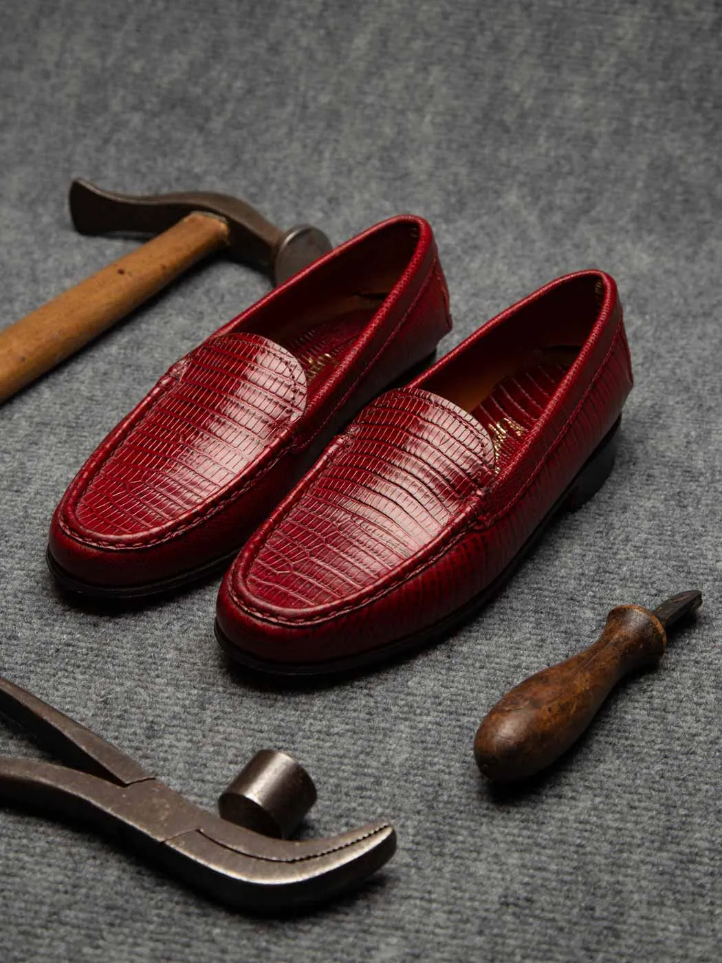 Moccasin 5300 CR Red