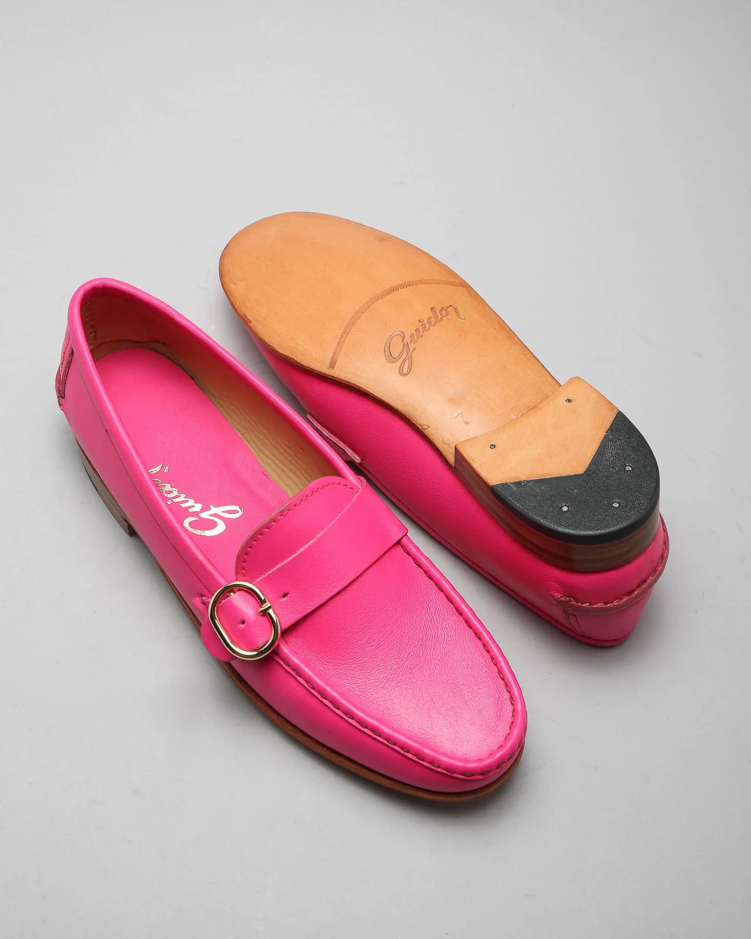 Moccasin 5320 with Buckle Fuchsia