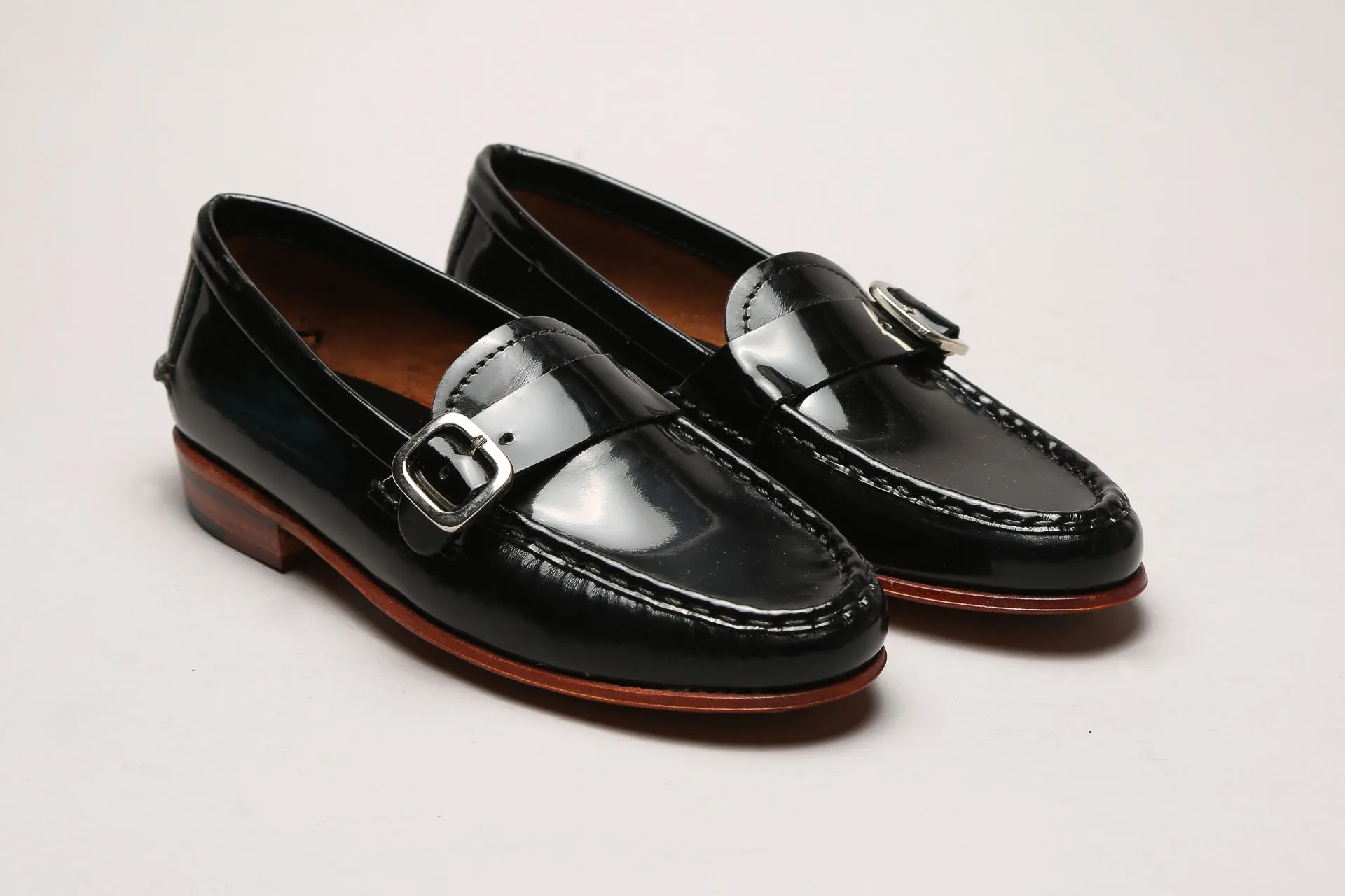 Moccasin 5320 with Buckle Patent Black