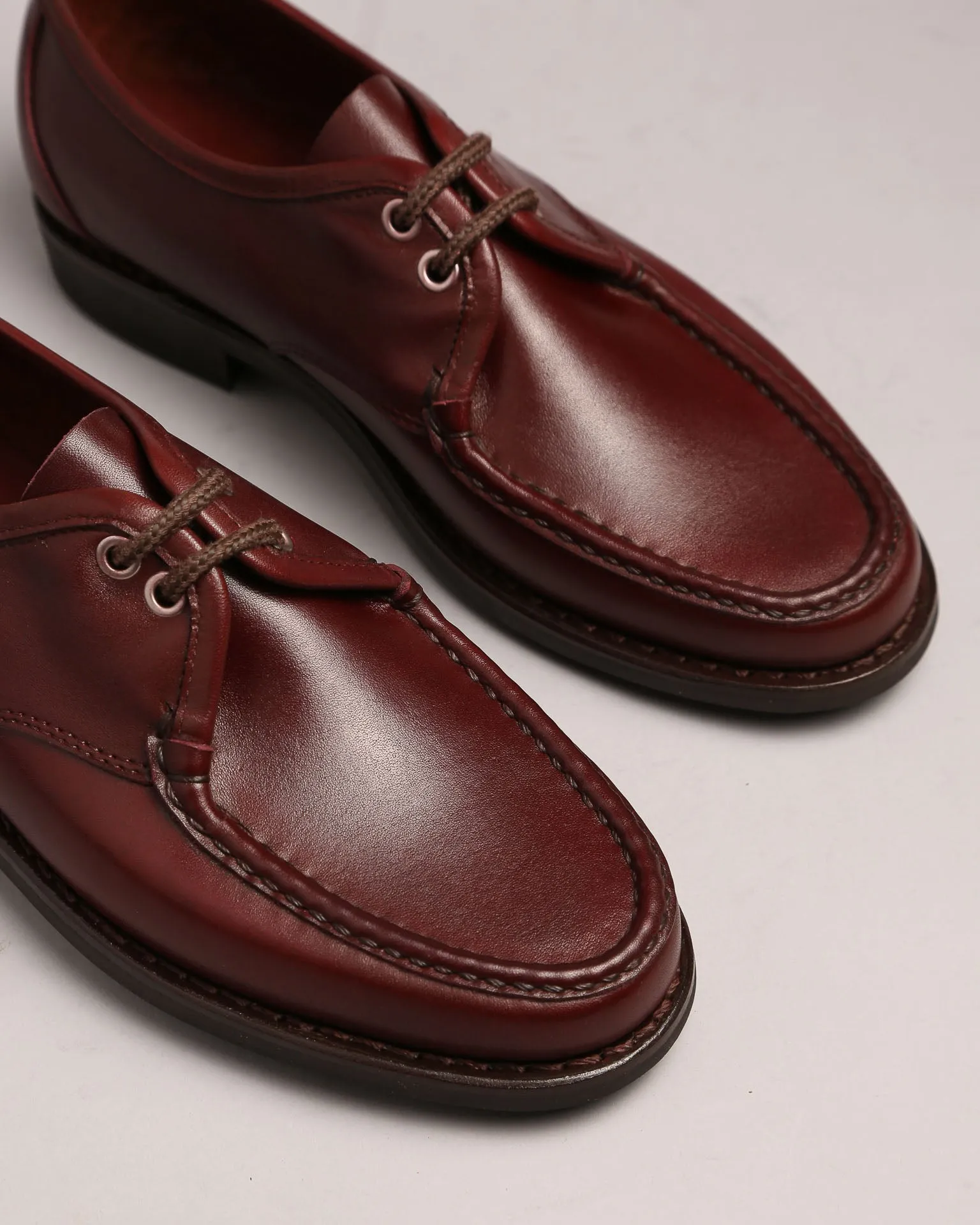 Moccasin Canadiense 4910 Burgundy