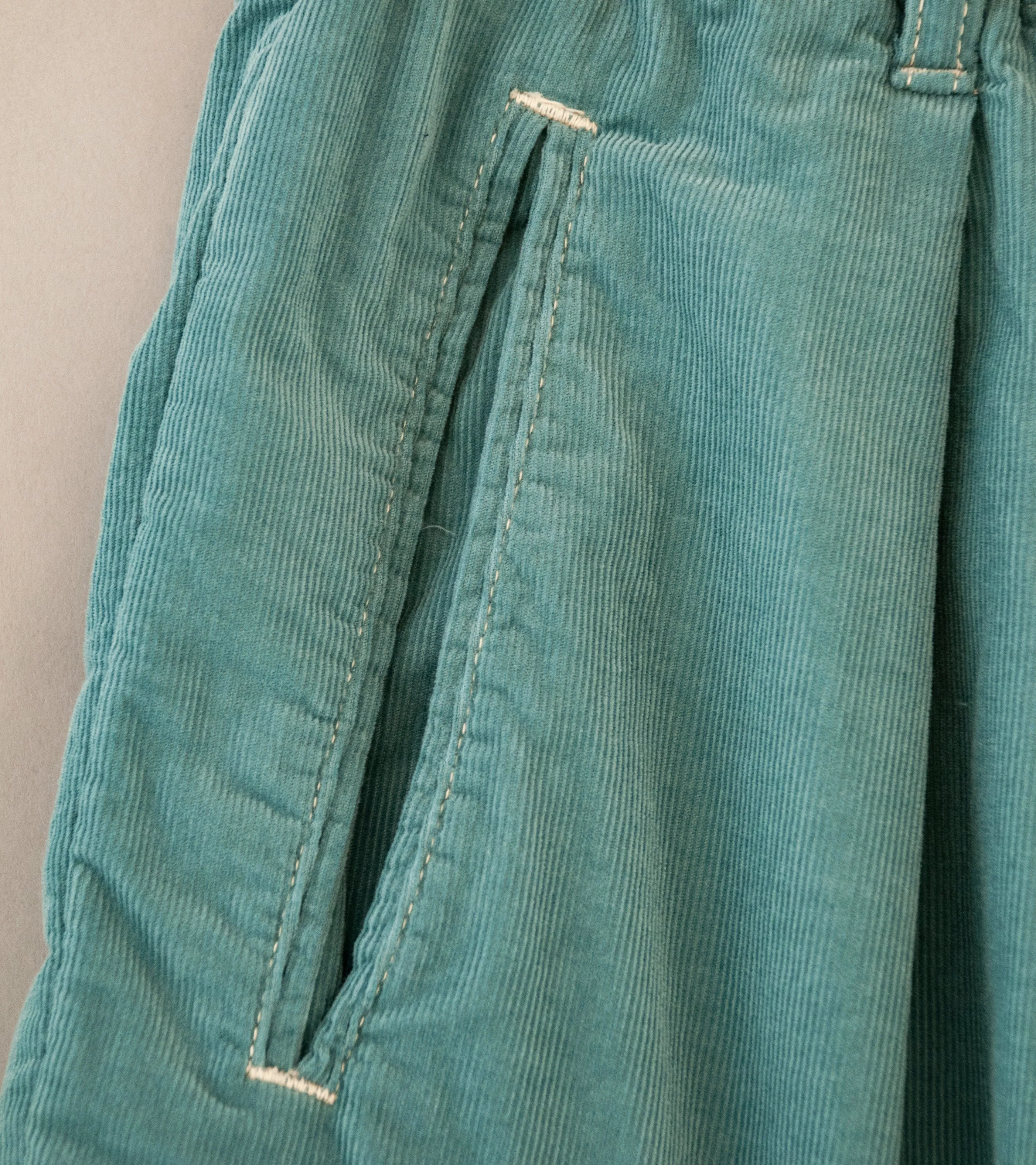 Post Overalls 'E-Z Lax 4 Shorts' (Muscat Green Summer Corduroy)