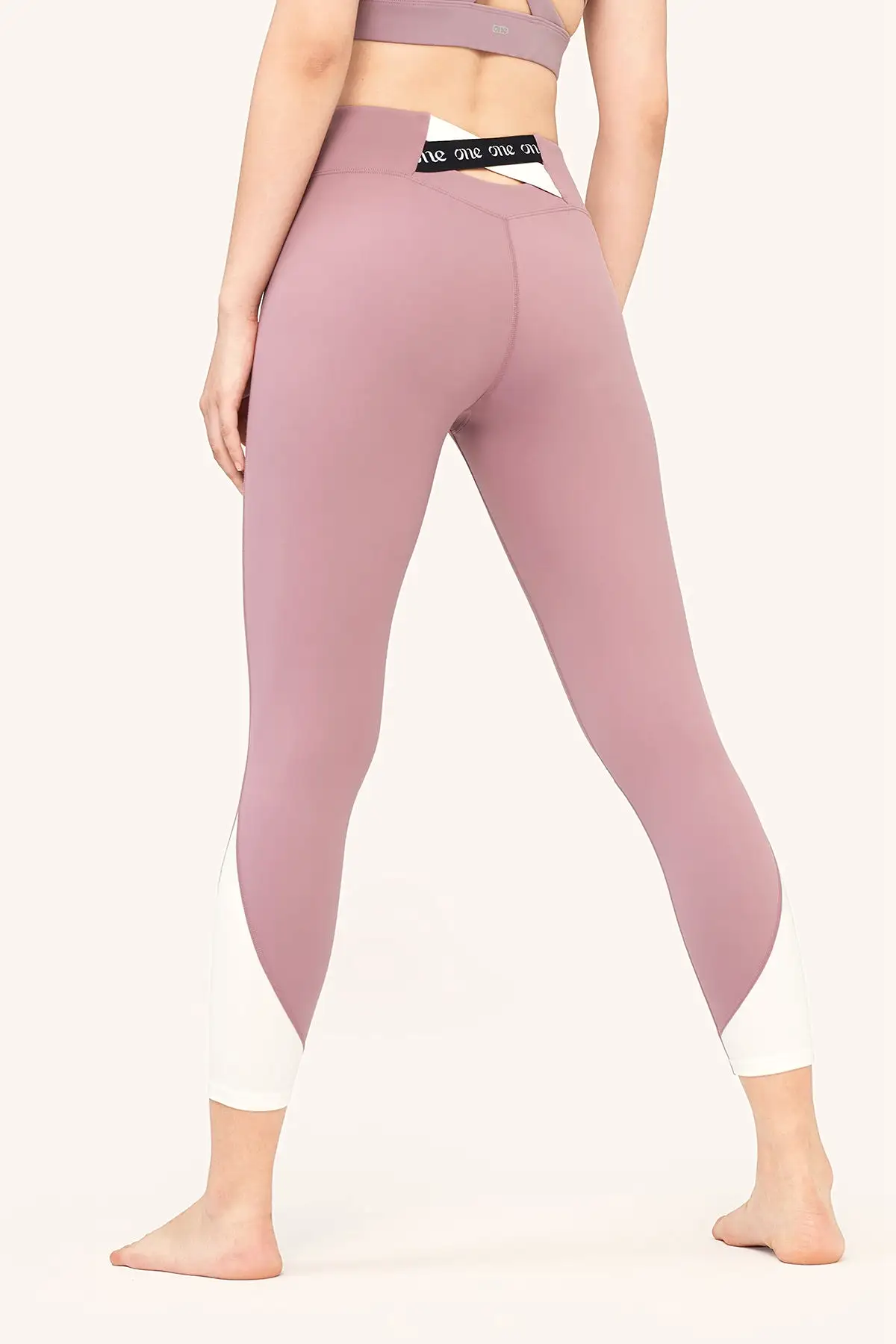 Racer Twist Legging