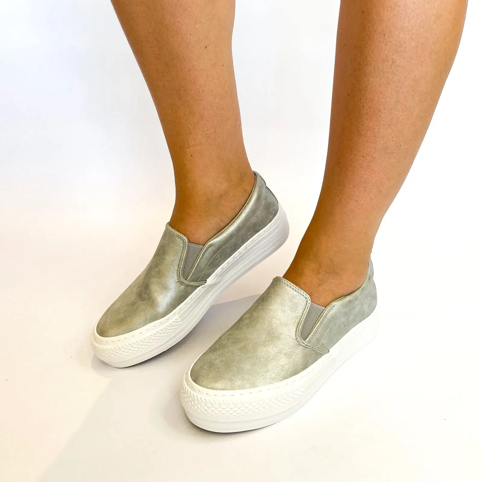 Savoy silver slip on