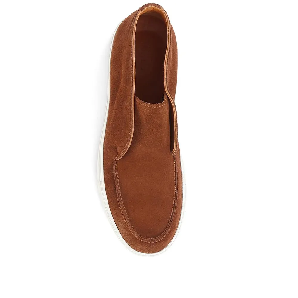 Sedgefield Suede Slip-On Trainers - SEDGEFIELD / 323 097